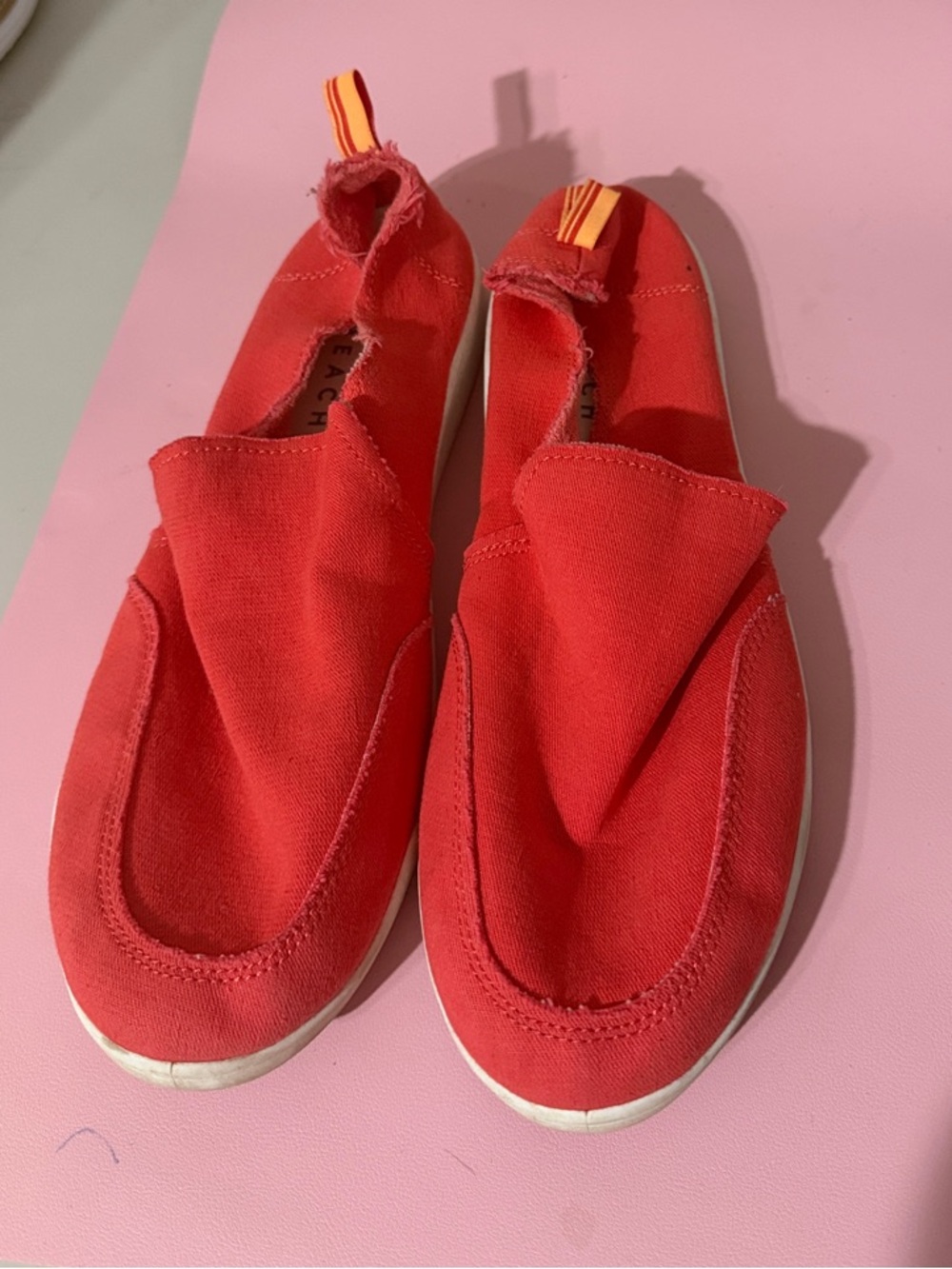 Vionic Beach Malibu Canvas Slip-On Sneakers Poppy Coral Size 10
